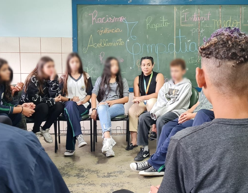 Prefeitura realiza roda de conversa de combate ao bullying em escola  municipal