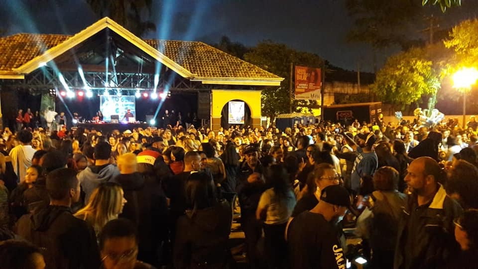 Projeto Flashback na Praça chega à sua 13ª edição com música e solidariedade em Ribeirão Pires