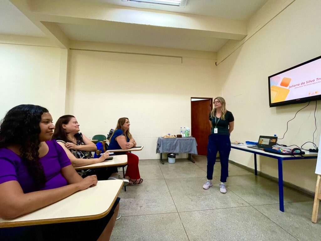 Produção textual e raciocínio algébrico dão tom em mais uma formação do PAR