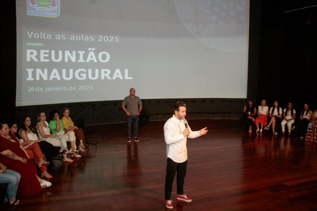 Educação de Ribeirão Pires reforça sentimento de rede e apresenta novas diretrizes a gestores