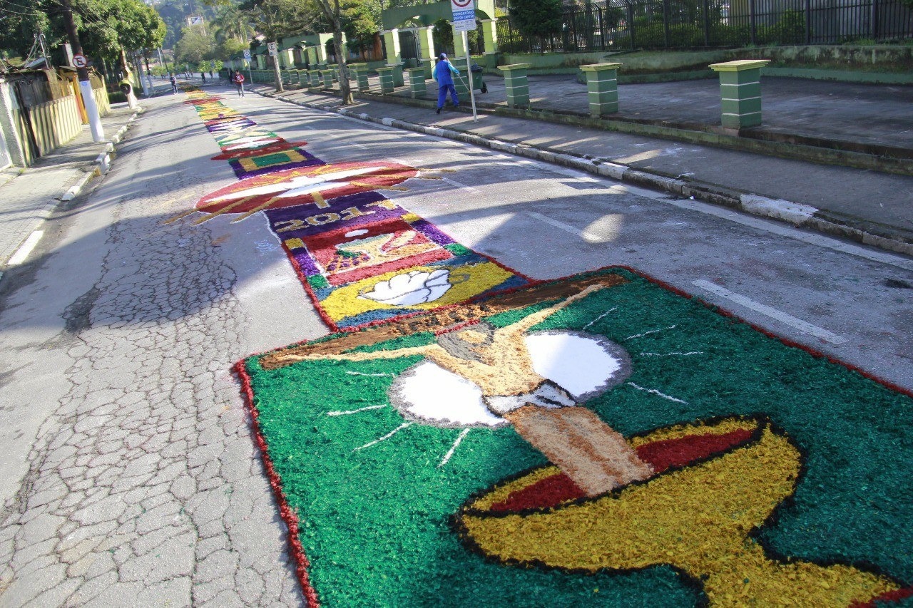 Corpus Christi 2025 será celebrado com missa, procissão e confecção de tapetes artesanais em Ribeirão Pires